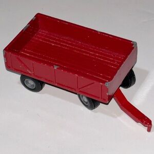 Vintage Ertl IH red die cast trailer Ertl Diecast Farm Toy Red Wagon 1:64 Scale